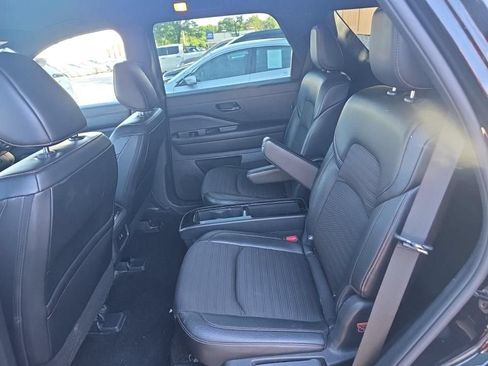 Used 2023 Nissan Pathfinder Rock Creek AWD/4WD image 3