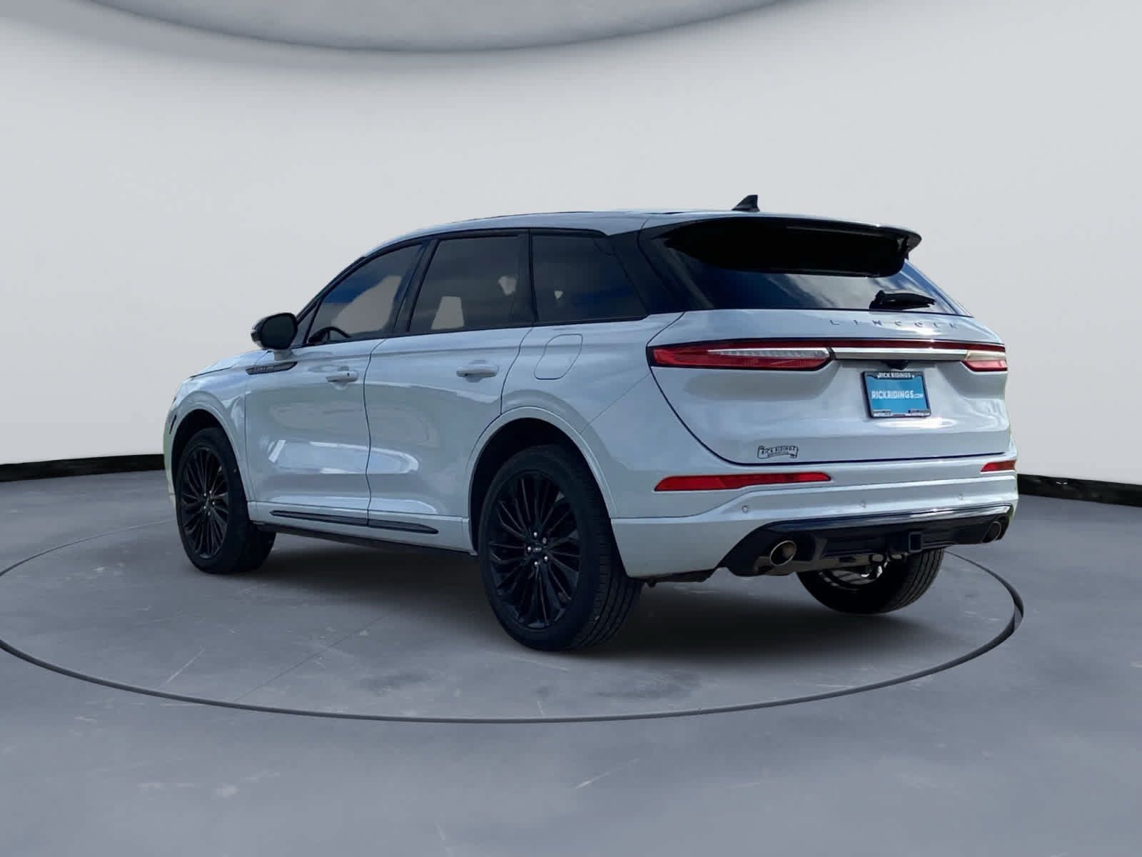 Used 2025 Lincoln Corsair Reserve w/ Jet Appearance Package AWD/4WD image 8