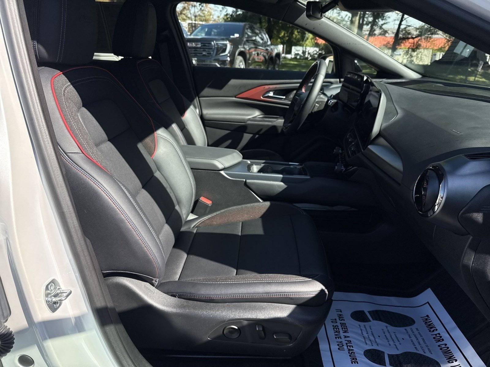 Used 2024 Chevrolet Equinox EV RS w/ Active Safety Package 3 FWD image 24