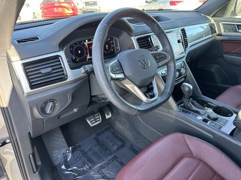 Certified 2022 Volkswagen Atlas Cross Sport SEL Premium R-Line image 46