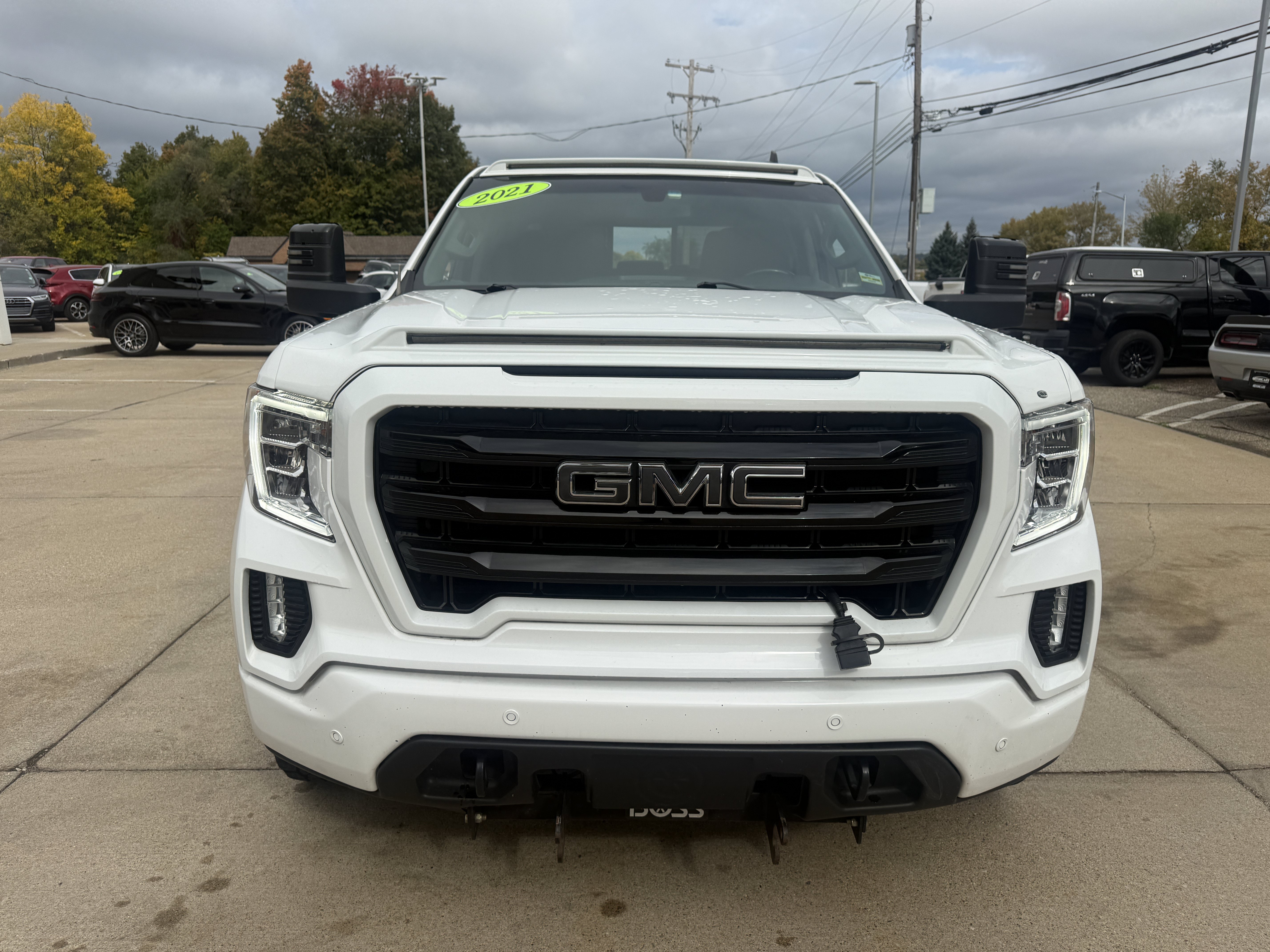 Used 2021 GMC Sierra 1500 Elevation w/ Preferred Package AWD/4WD image 8