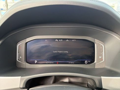 Used 2023 Volkswagen Atlas Cross Sport SE AWD/4WD image 7