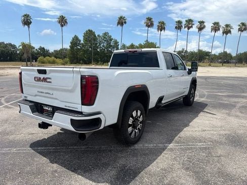 Used 2025 GMC Sierra 3500 Denali w/ Denali Reserve Package AWD/4WD image 9