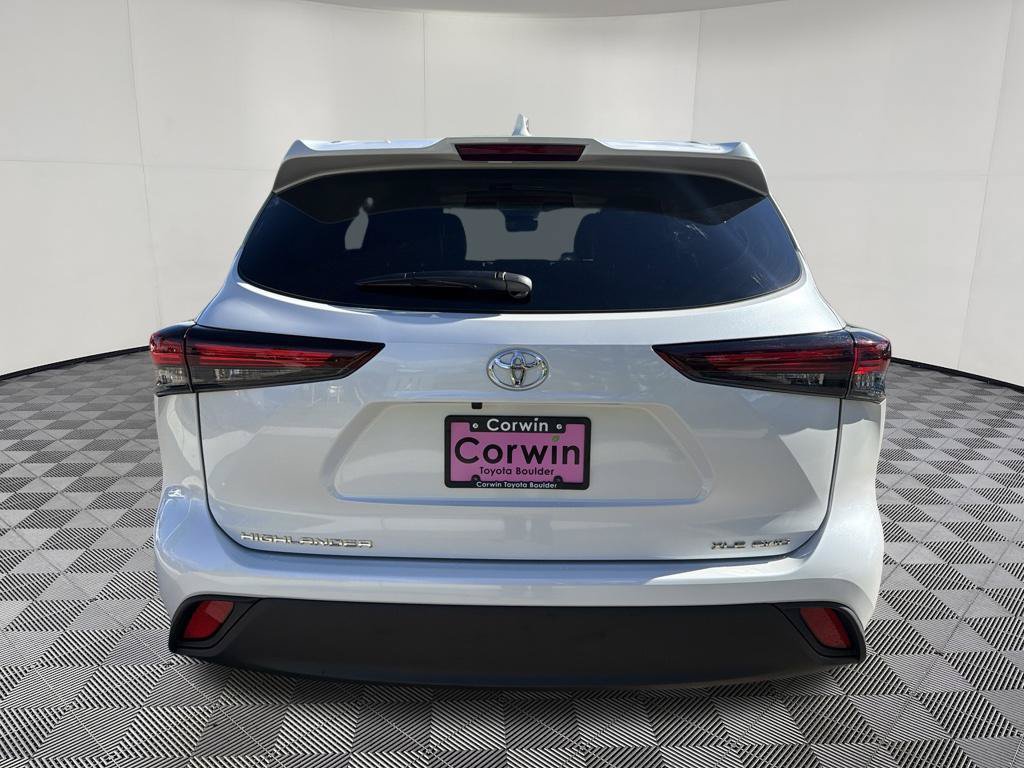 Used 2026 Toyota Highlander XLE AWD/4WD image 6
