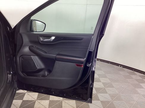 Used 2023 Ford Escape ST-Line AWD/4WD image 8