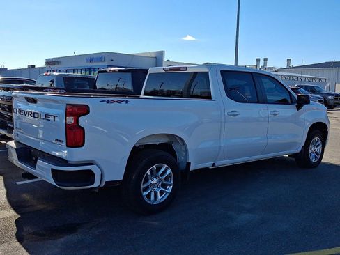 Used 2023 Chevrolet Silverado 1500 RST image 3