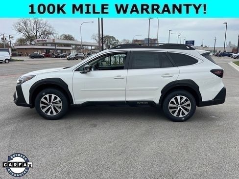 Used 2025 Subaru Outback Premium image 4