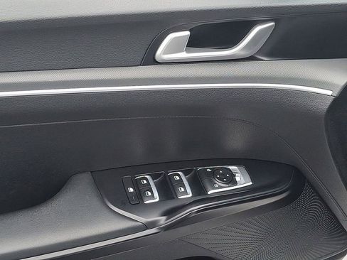 Used 2022 Kia K5 LXS image 15