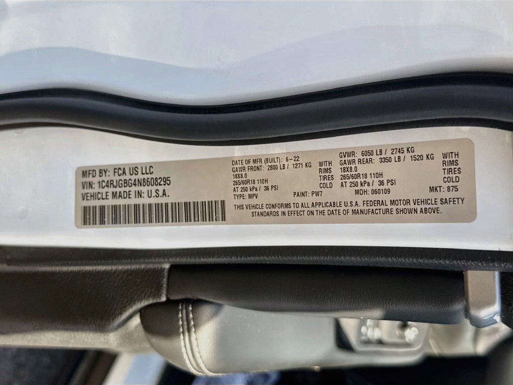Used 2022 Jeep Grand Cherokee Limited RWD image 36