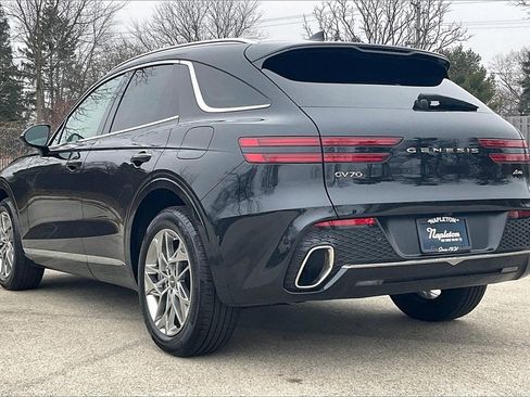 Used 2025 Genesis GV70 2.5T image 11