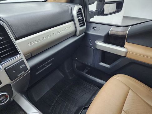 Used 2022 Ford F250 Lariat w/ Tremor Off-Road Package AWD/4WD image 12