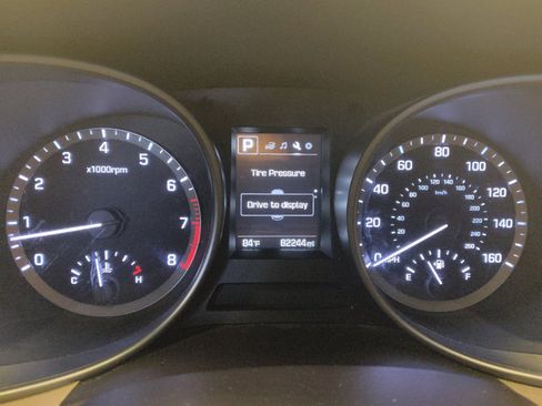 Used 2018 Hyundai Santa Fe SE FWD image 23