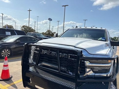 Used 2026 RAM 3500 Tradesman AWD/4WD image 7