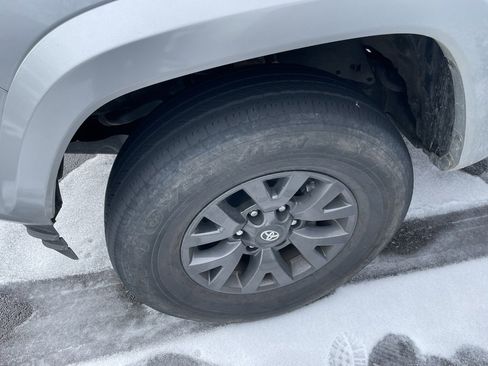 Used 2023 Toyota Tacoma SR5 image 9