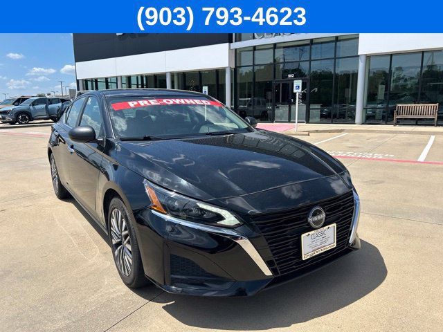 Used 2025 Nissan Altima 2.5 SV FWD image 1