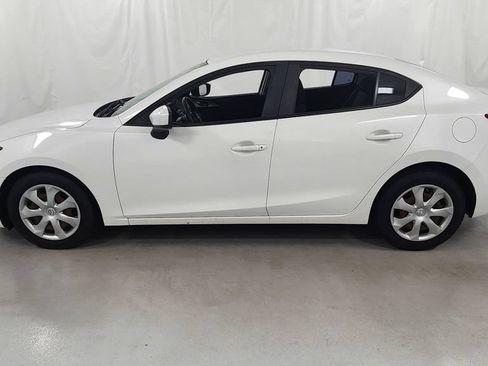 Used 2017 MAZDA MAZDA3 Sport FWD image 6