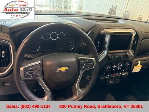 Used 2022 Chevrolet Silverado 1500 LT image 13