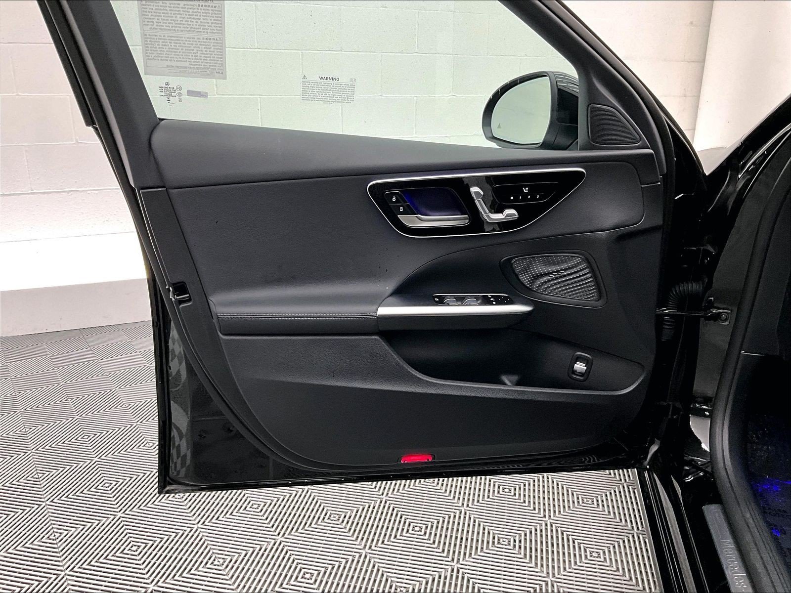 Used 2026 Mercedes-Benz C 300 Sedan image 24