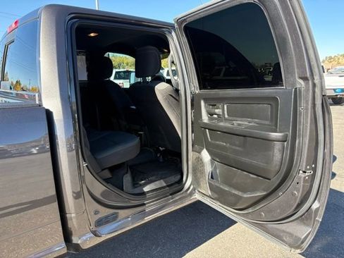 Used 2024 RAM 2500 Tradesman w/ Chrome Appearance Group image 20