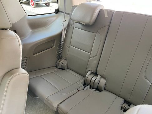 Used 2018 Chevrolet Tahoe Premier AWD/4WD image 59