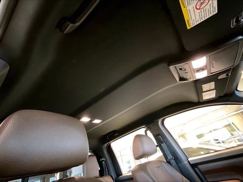 Used 2023 Nissan Titan Platinum Reserve image 13