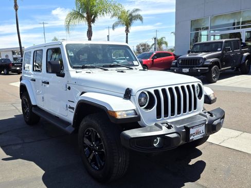 Used 2021 Jeep Wrangler Unlimited Sahara AWD/4WD image 6