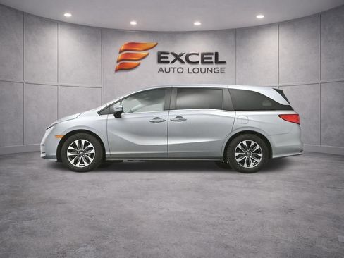 Used 2021 Honda Odyssey EX-L image 37