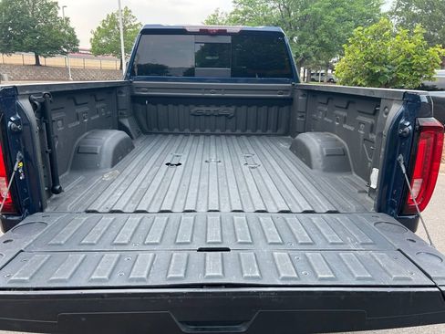 Used 2021 GMC Sierra 2500 AT4 w/ AT4 Premium Plus Package AWD/4WD image 22