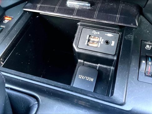 Used 2023 Lexus GX 460 Premium image 34