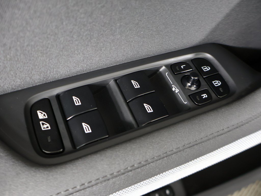 Used 2024 Polestar Polestar 2 AWD/4WD image 41