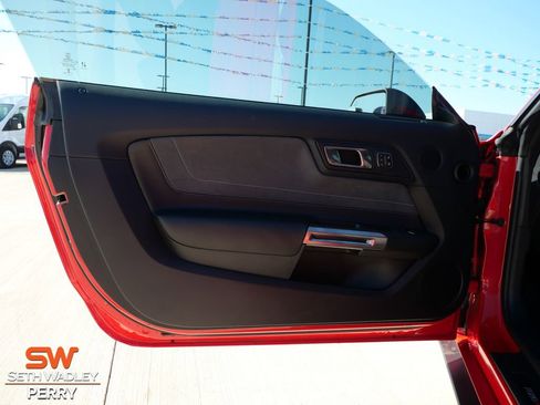 Certified 2020 Ford Mustang Shelby GT350 w/ Technology Package image 10