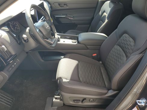 New 2026 Nissan Pathfinder SV image 12