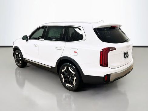 New 2025 Kia Telluride S image 5
