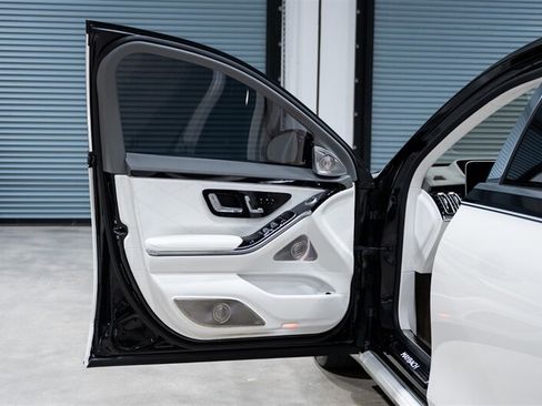 Used 2023 Mercedes-Benz Maybach S 680 4MATIC image 26