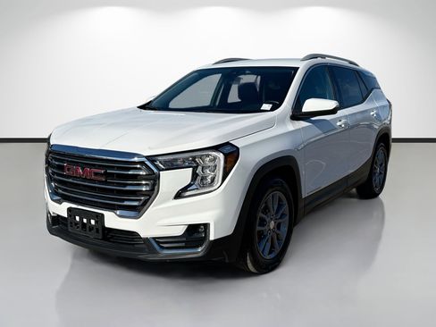 Used 2024 GMC Terrain SLT image 7