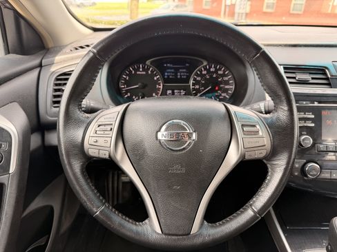 Used 2013 Nissan Altima 2.5 SV w/ 2.5SV Convenience Pkg FWD image 17