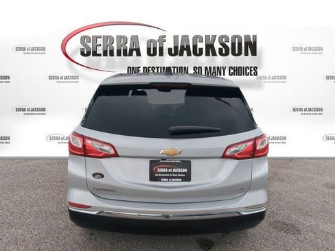 Used 2018 Chevrolet Equinox LT FWD image 7
