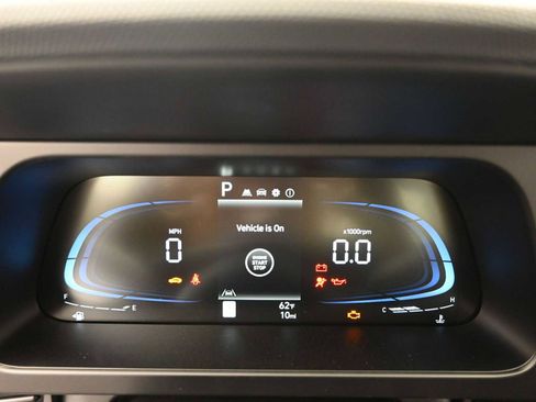 Used 2025 Hyundai Elantra Sport image 16