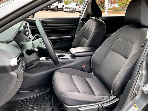 Used 2023 Nissan Altima 2.5 S image 7