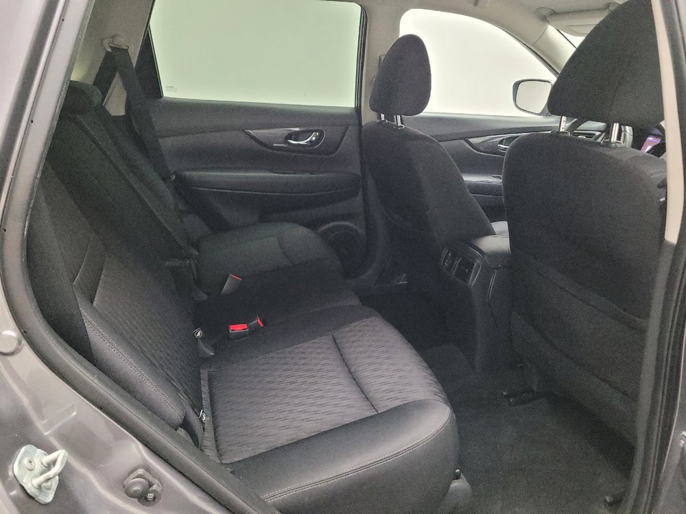 Used 2020 Nissan Rogue SV AWD/4WD image 19