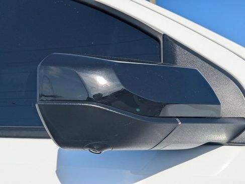 Used 2024 Chevrolet Colorado ZR2 w/ Technology Package image 13