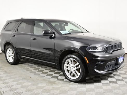 Used 2025 Dodge Durango GT AWD/4WD image 4