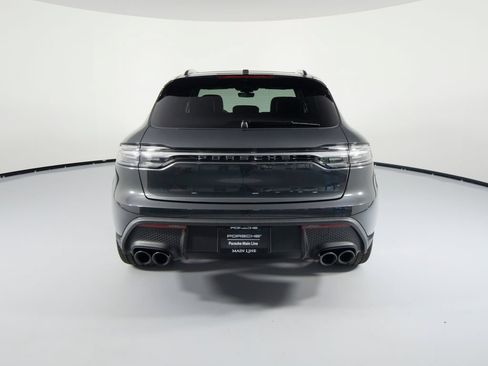 Certified 2026 Porsche Macan AWD/4WD image 9