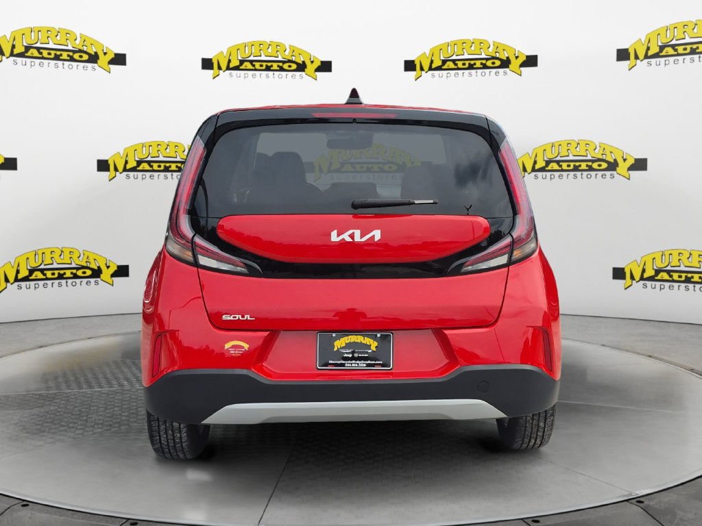 Used 2025 Kia Soul LX w/ LX Technology Package FWD image 4
