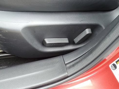 Used 2018 MAZDA MAZDA3 Grand Touring w/ Premium Equipment Package FWD image 7