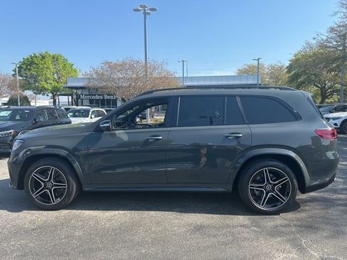 New 2026 Mercedes-Benz GLS 450 4MATIC image 3