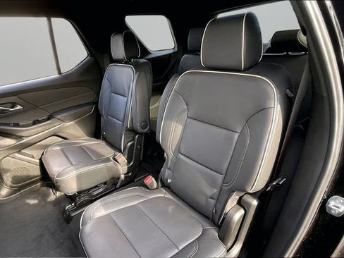Used 2023 Chevrolet Traverse Premier AWD/4WD image 26
