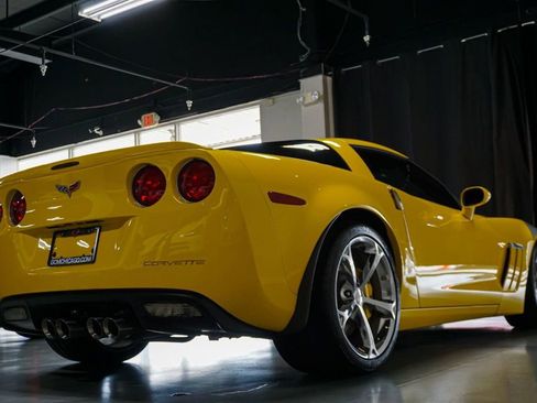 Used 2012 Chevrolet Corvette Grand Sport w/ 4LT Preferred Equipment Group RWD image 6