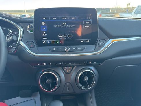 Used 2023 Chevrolet Blazer LT w/ Sound & Technology Package image 3