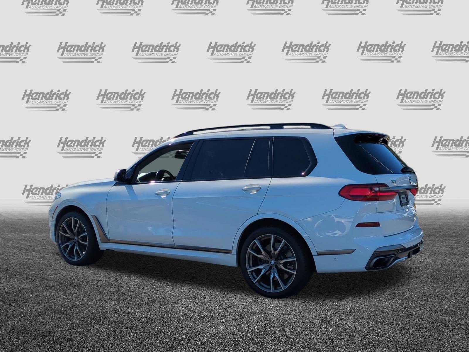 Used 2020 BMW X7 M50i w/ Dynamic Handling Package AWD/4WD image 8
